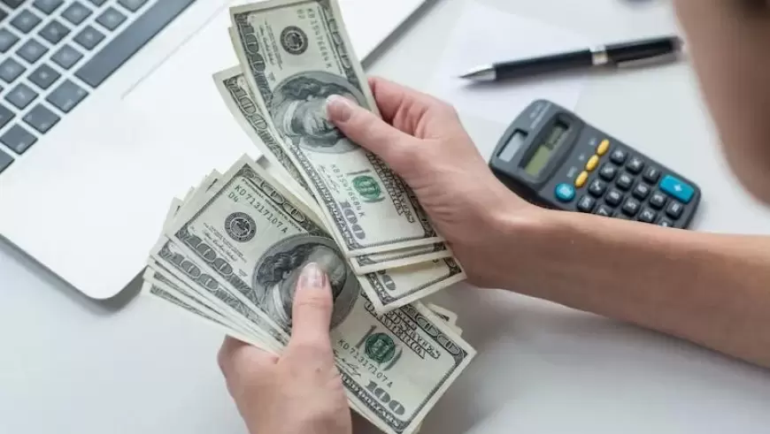 Forex Dollar Gains Momentum, Yen Weakens Ahead of Key Central Bank Meetings